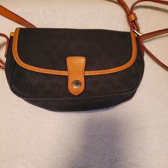 Dooney & Bourke Black Crossbody - Picture 1 of 13